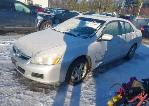 2007 Honda Accord 2.4 Ex from USA, damaged, VIN 1HGCM56827A099325